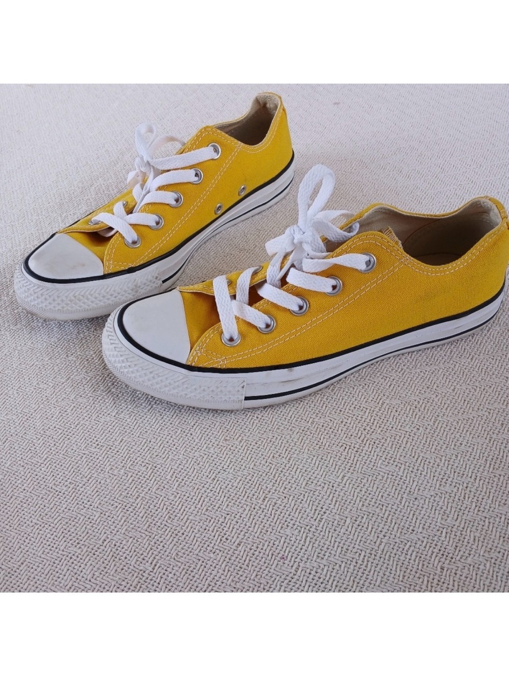 Converse Yellow Low Top Sneakers Womens 6 Mens 4 Mustard - Picture 4 of 6